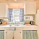 Lakewood Cottage With Private Lake Access And Canoes!