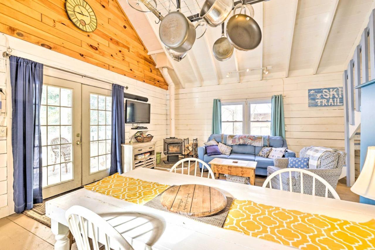 Holiday home With Private Access And Canoes!